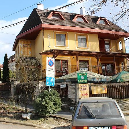 Herczeg Apartment Miskolc Dış mekan fotoğraf