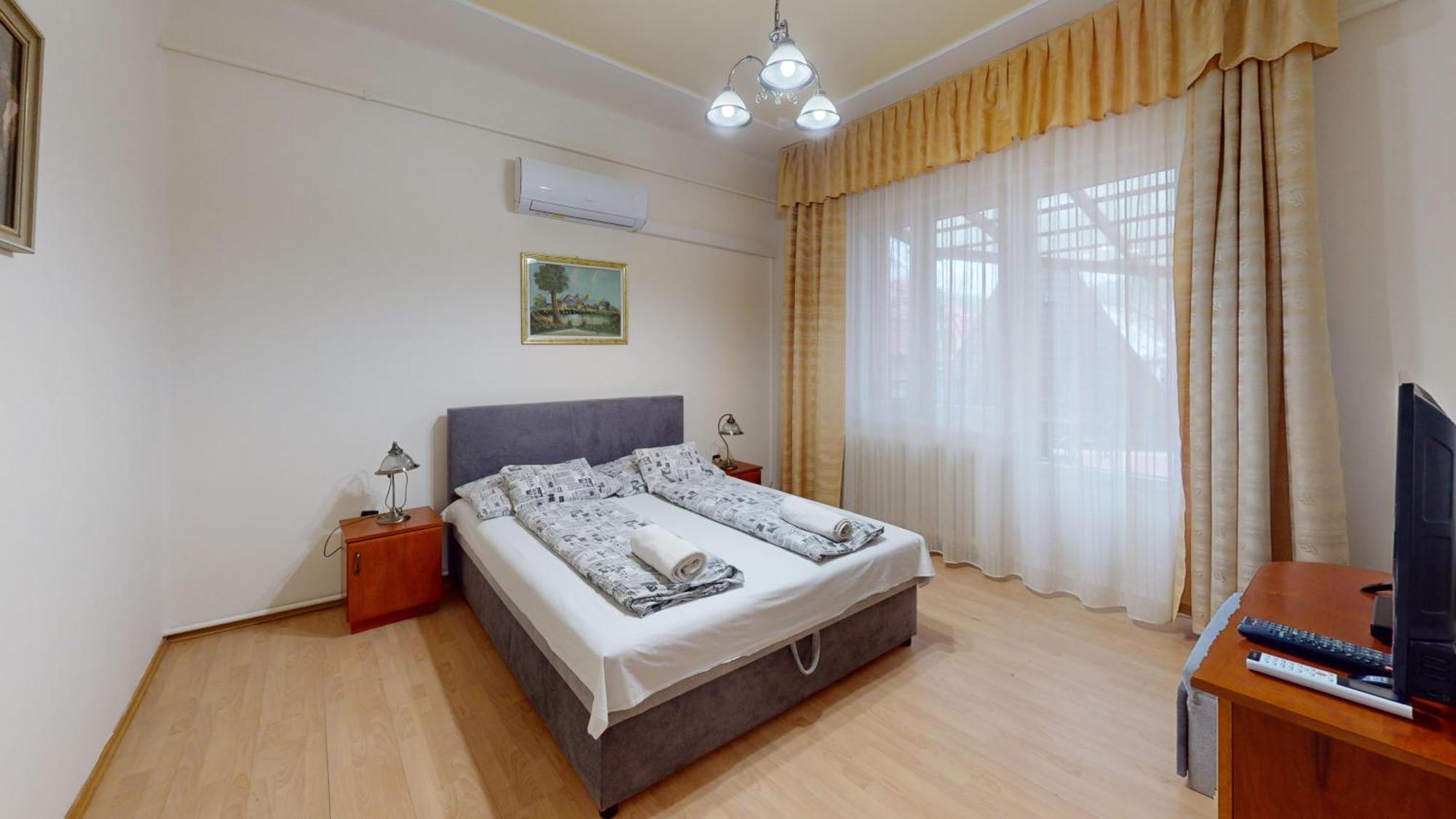 Herczeg Apartment Miskolc Dış mekan fotoğraf